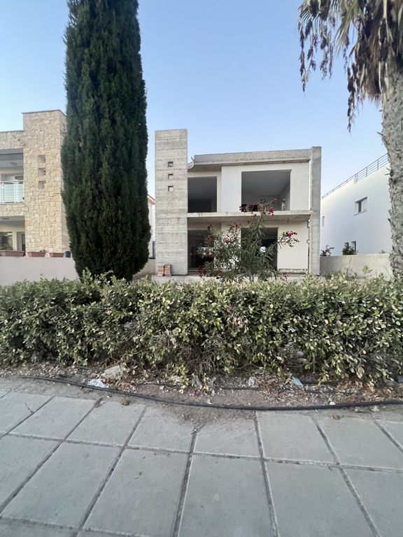 Property photo 3 of 5