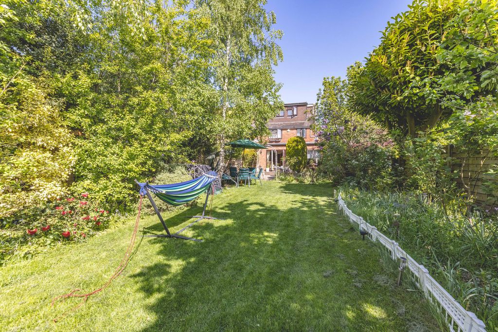 Property photo 2 of 26
