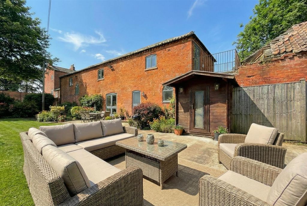 Property photo 3 of 14 1767191913.Jpg