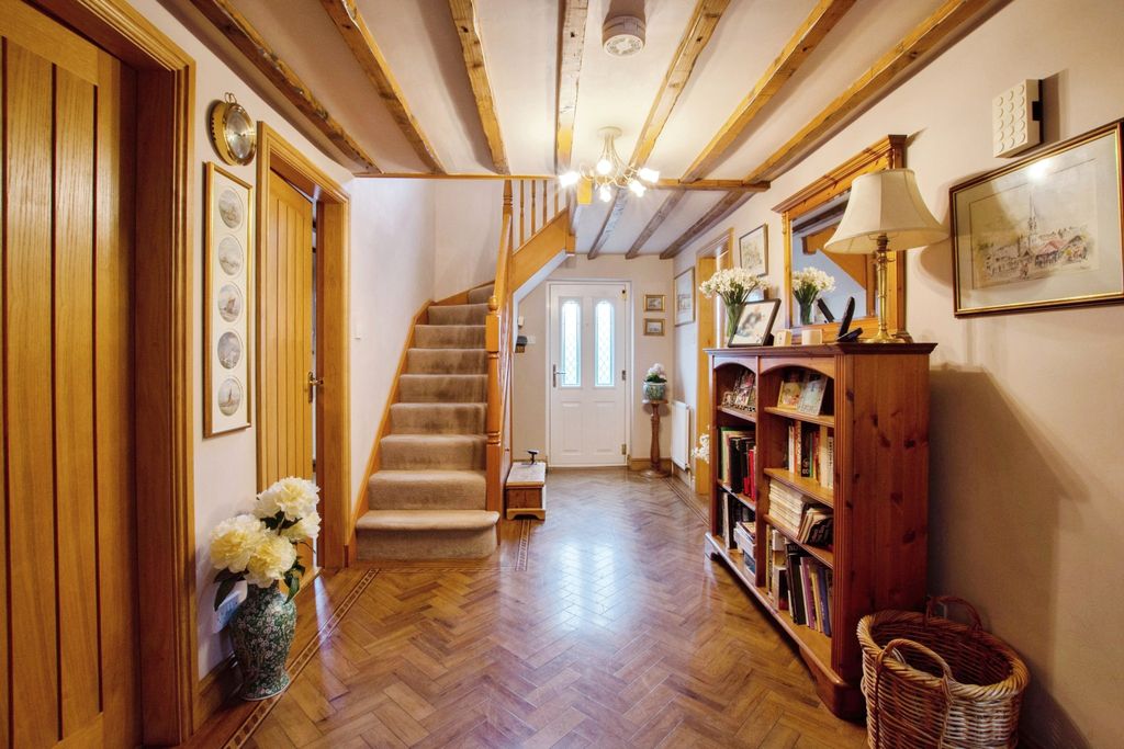 Property photo 2 of 20 Img_2534