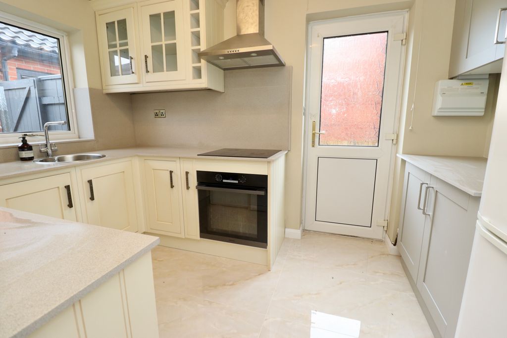 Property photo 2 of 18 Img_1836
