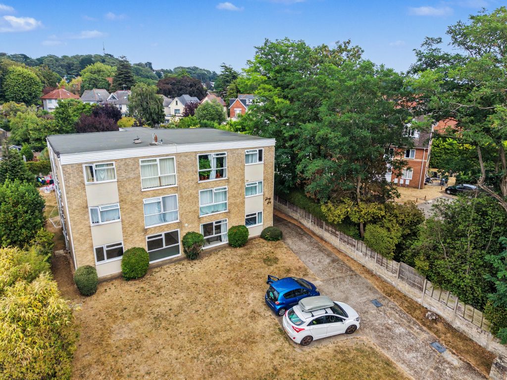 Property photo 2 of 13