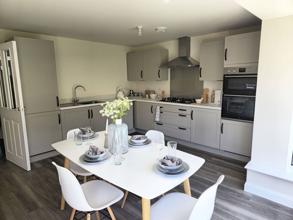 Property photo 2 of 10 Drummond Kitchen