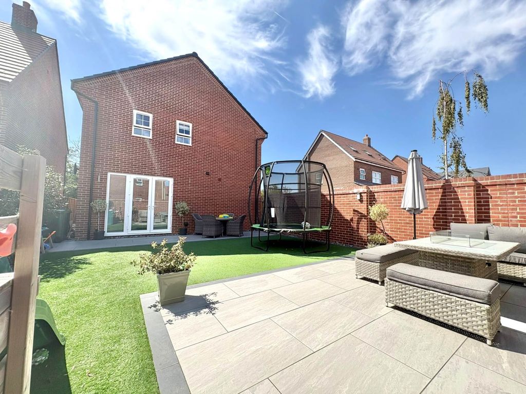 Property photo 1 of 23