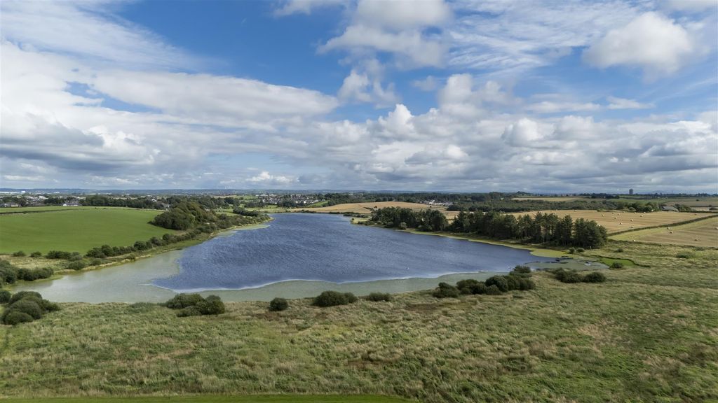 Property photo 3 of 54 13-Loch_Cottage_Gadloch_013.Jpg