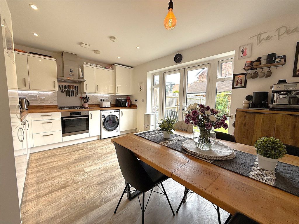 Property photo 3 of 15 Picture No. 06