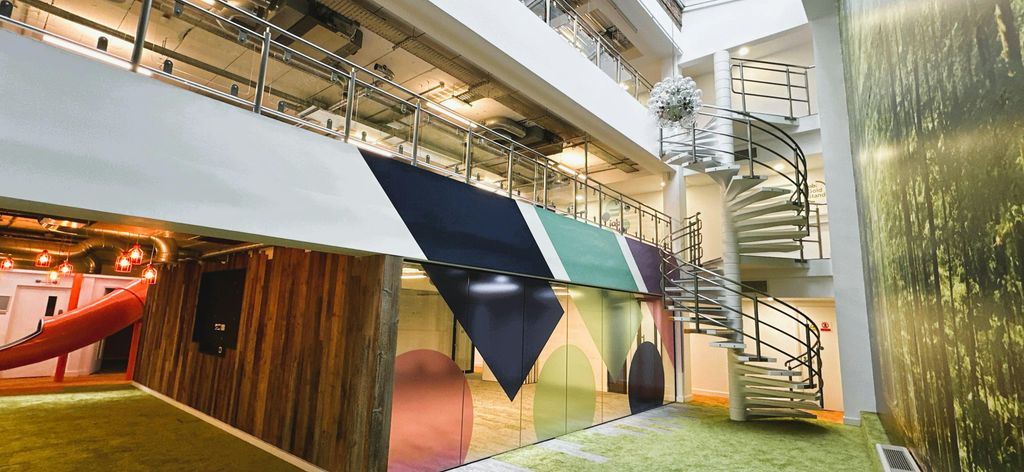 Property photo 1 of 6 67 - 68 Long Acre, London WC2E 9Jd.Jpg