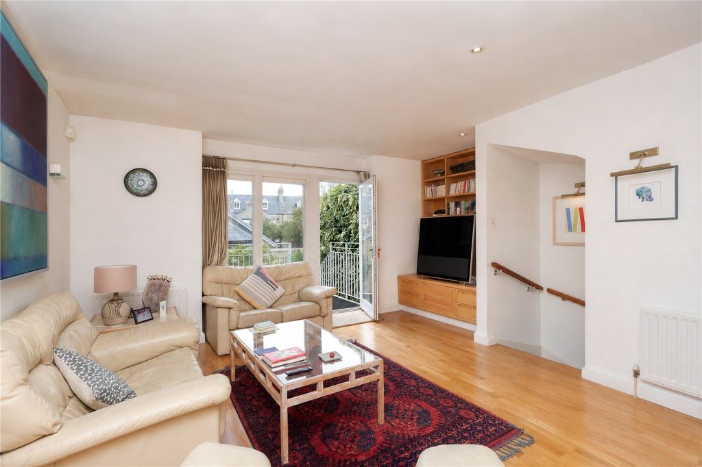 Property photo 3 of 16 Picture No. 07