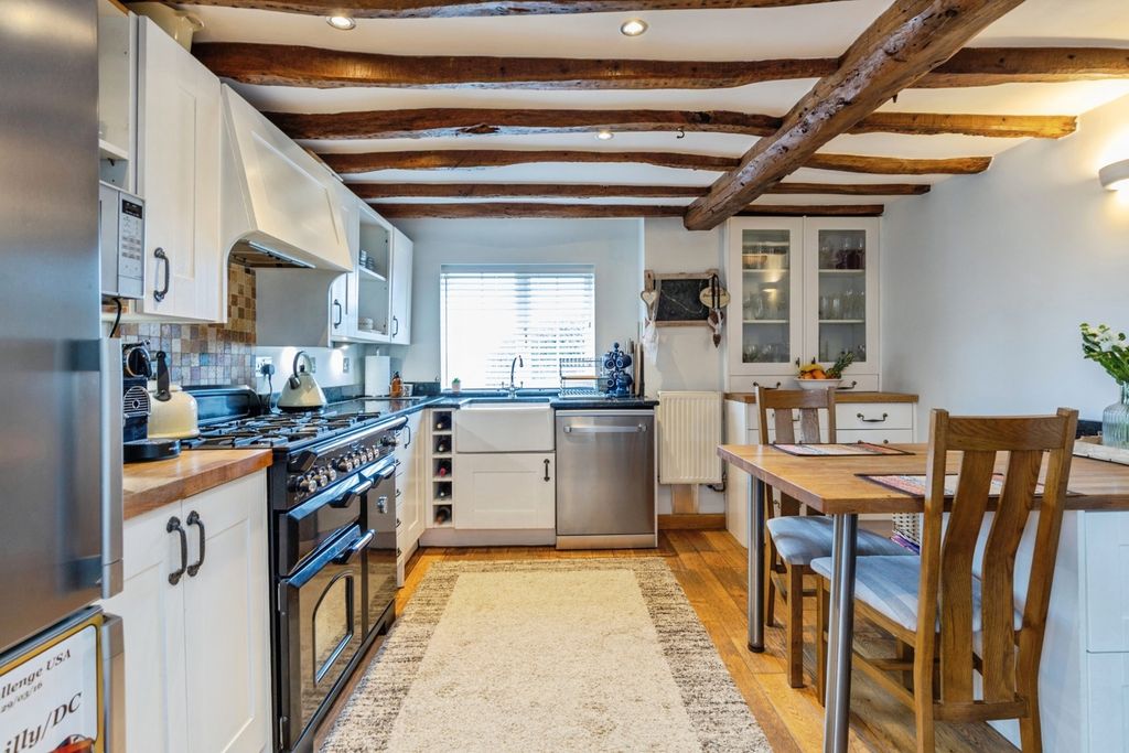 Property photo 2 of 39 Pbox-Img.Jpg