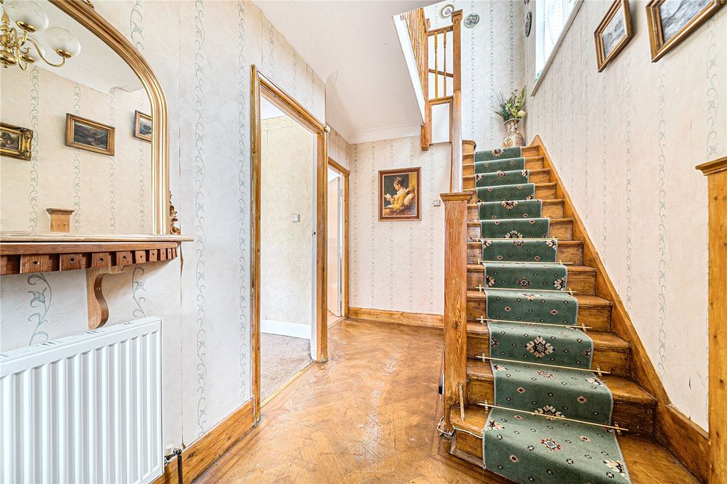 Property photo 2 of 20 Picture No. 12