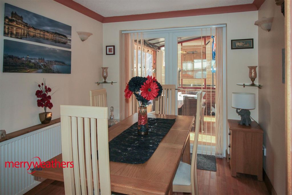 Property photo 3 of 22 Dining Room