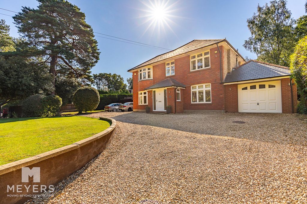 Property photo 1 of 24