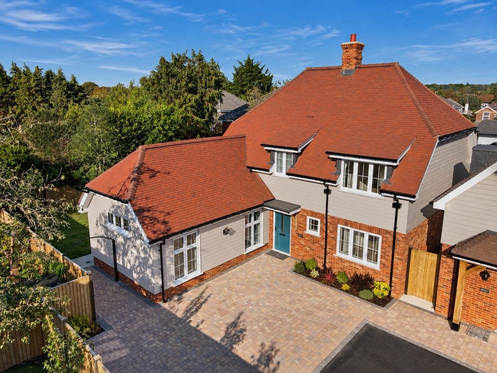 Property photo 1 of 19 Brand New House Highfield Road