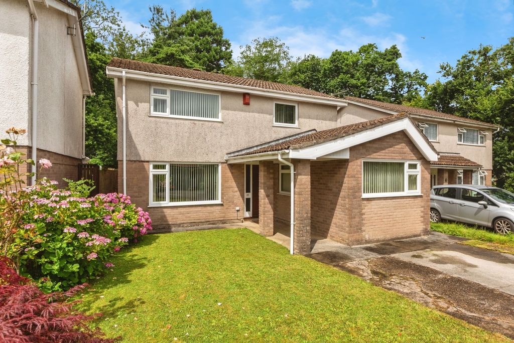 Property photo 1 of 20 Photo