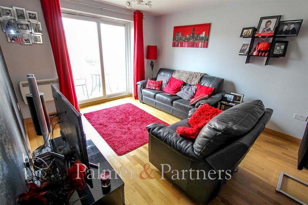 Property photo 3 of 11 Picture No. 07