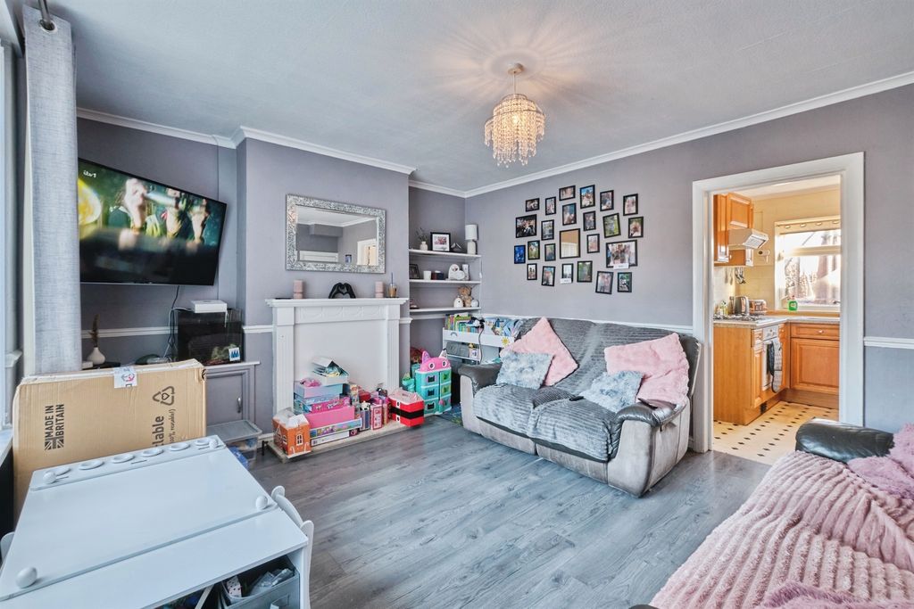 Property photo 1 of 15