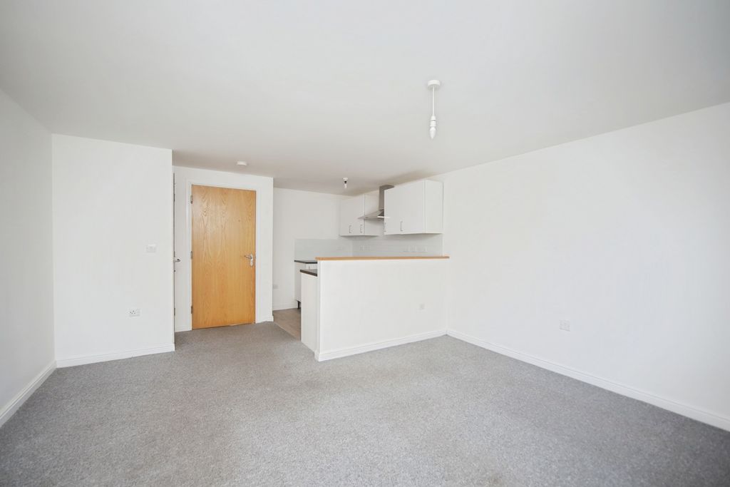 Property photo 3 of 7 Pbox-Img.Jpg
