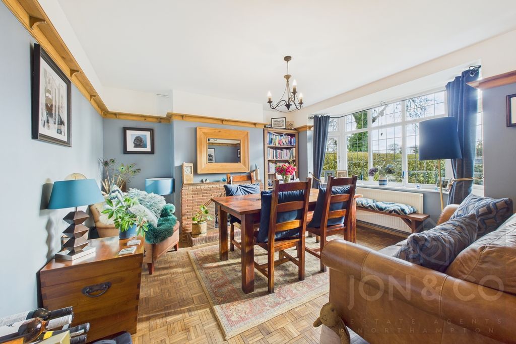 Property photo 3 of 22