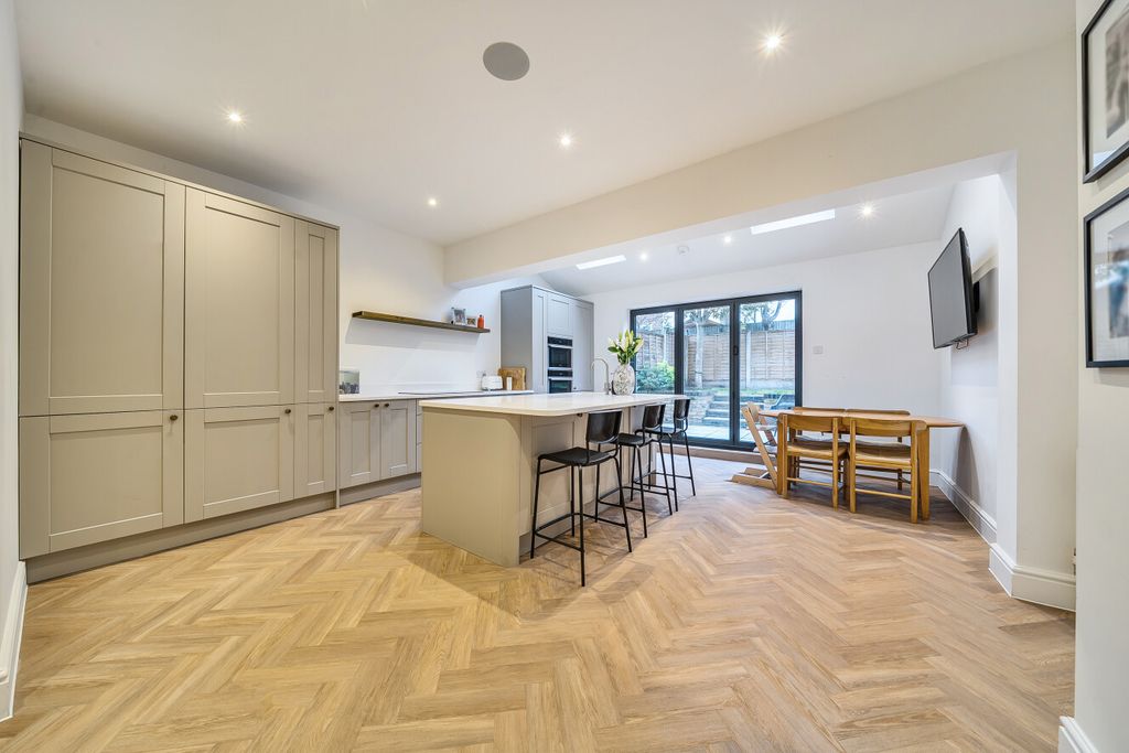 Property photo 2 of 19 1399666-14-6968E8...