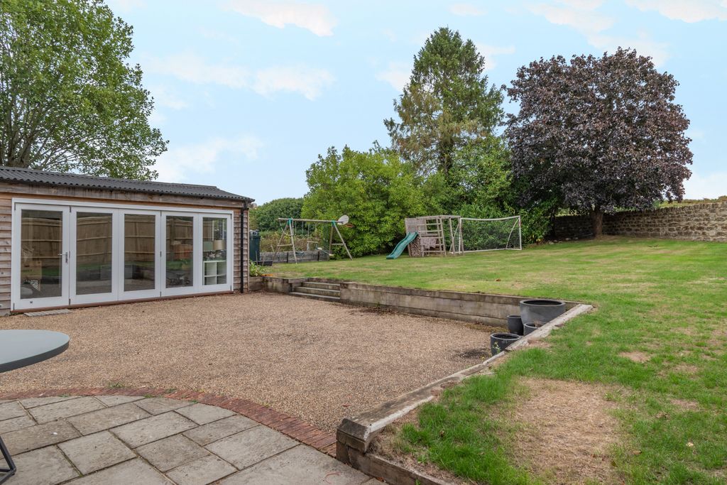 Property photo 3 of 14 Picture No. 25