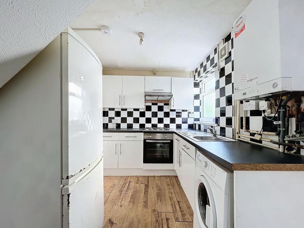 Property photo 1 of 15 Kitchen