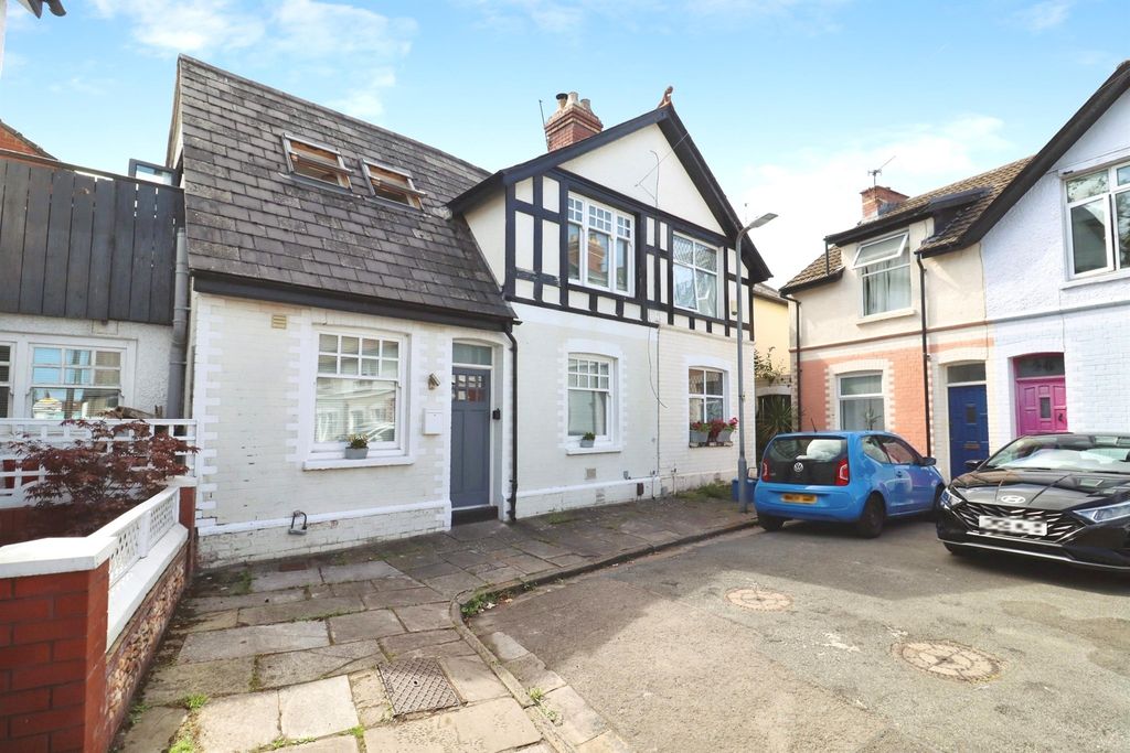 Property photo 1 of 19