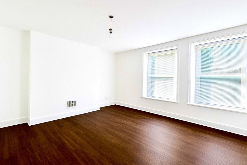 Property photo 1 of 8 Picture No. 03