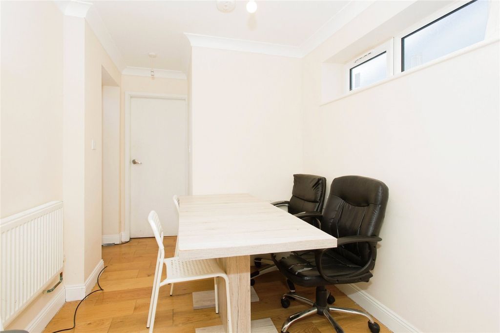 Property photo 3 of 13 Picture No. 07