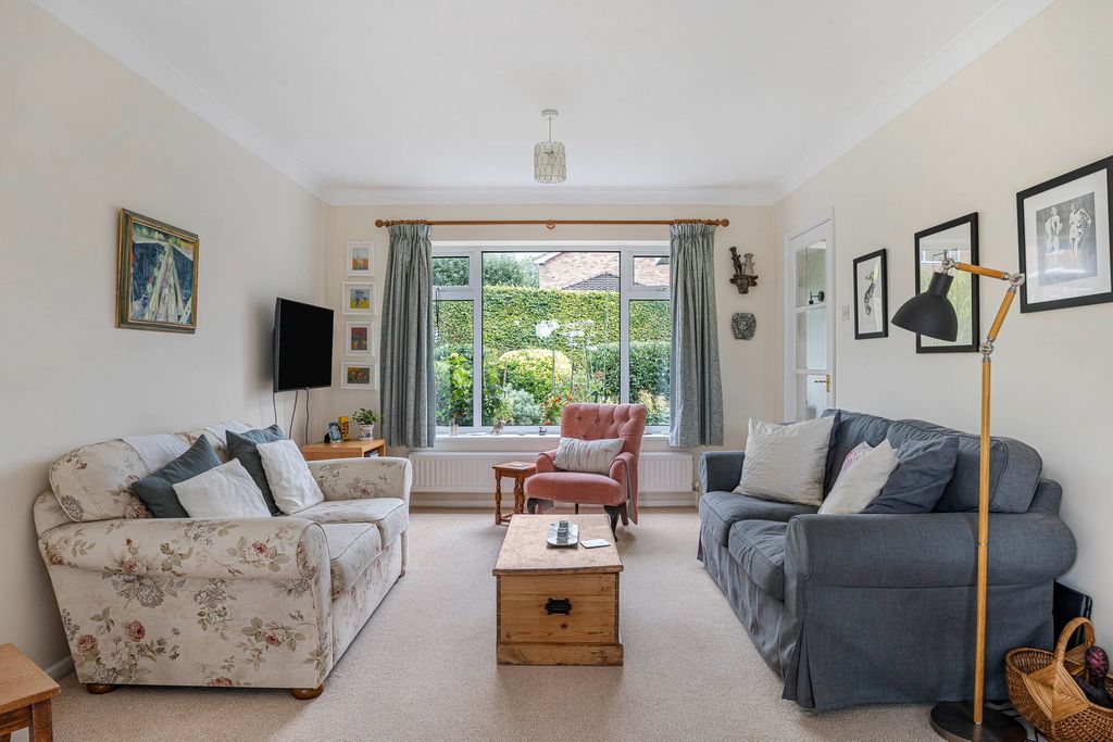 Property photo 3 of 17