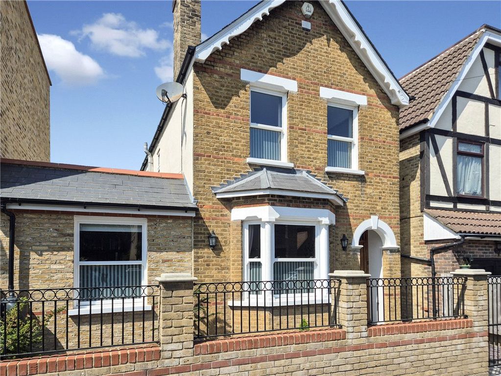 Property photo 2 of 19 Picture No. 23