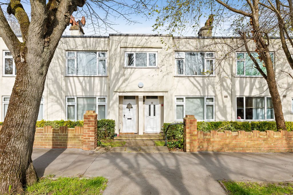 Property photo 1 of 19 Photo 18