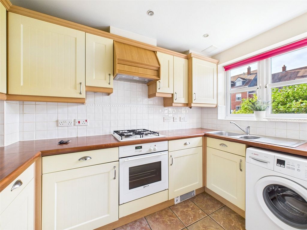 Property photo 3 of 12 Picture No. 22