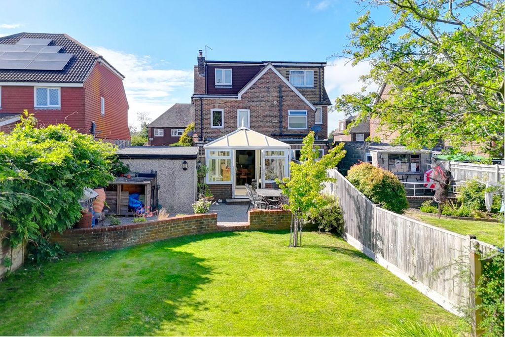 Property photo 1 of 27