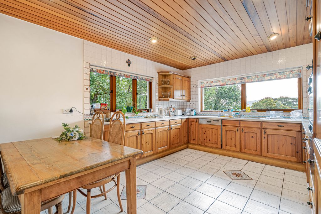 Property photo 2 of 41 Kitchen