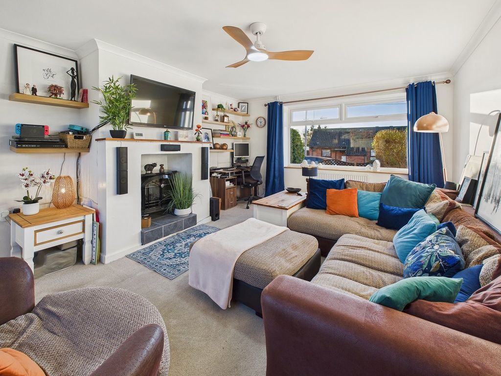 Property photo 3 of 17