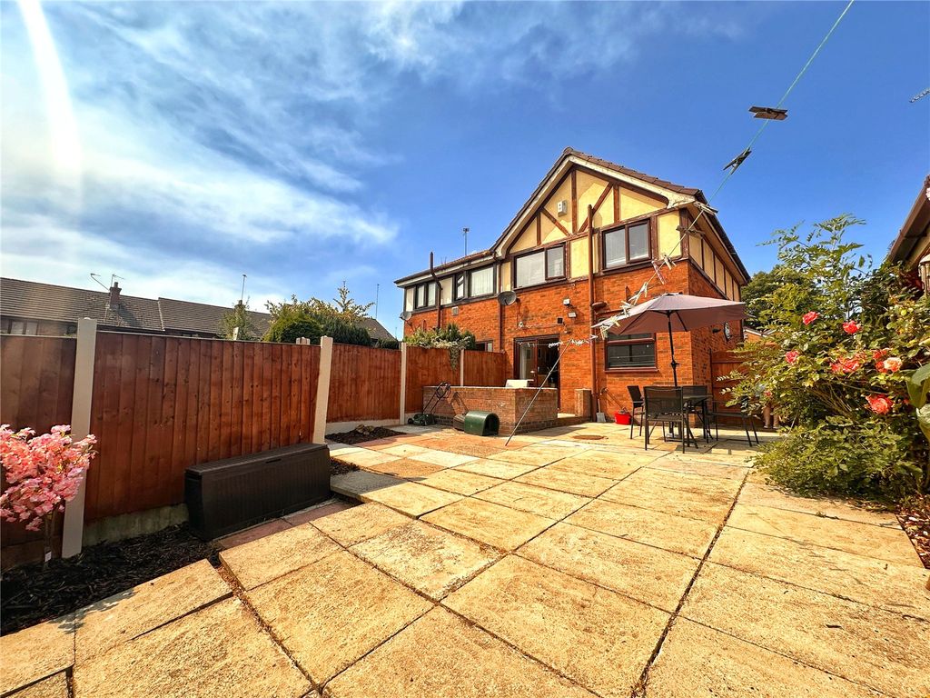 Property photo 2 of 16 Picture No. 15