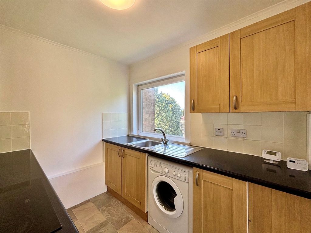Property photo 3 of 16 Picture No. 11