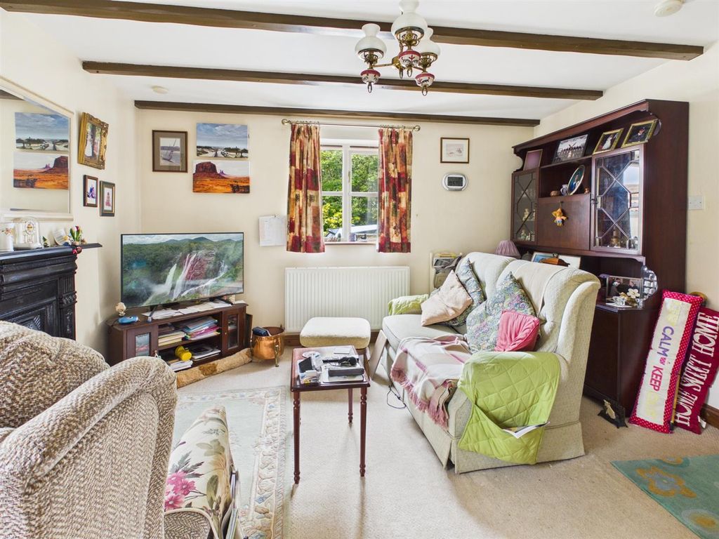 Property photo 2 of 16