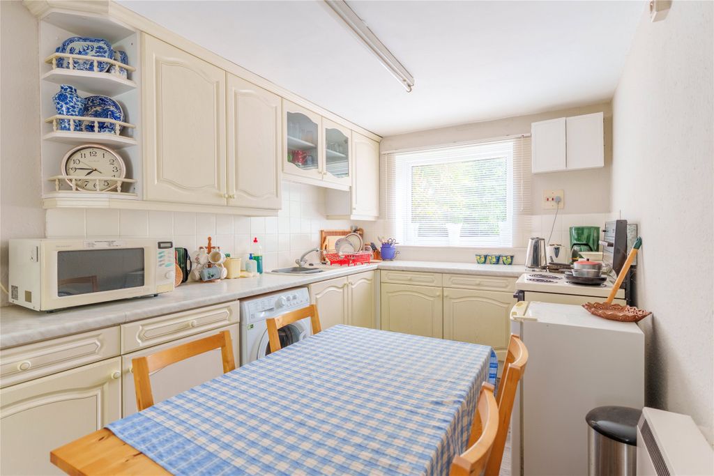 Property photo 2 of 11 Picture No. 08
