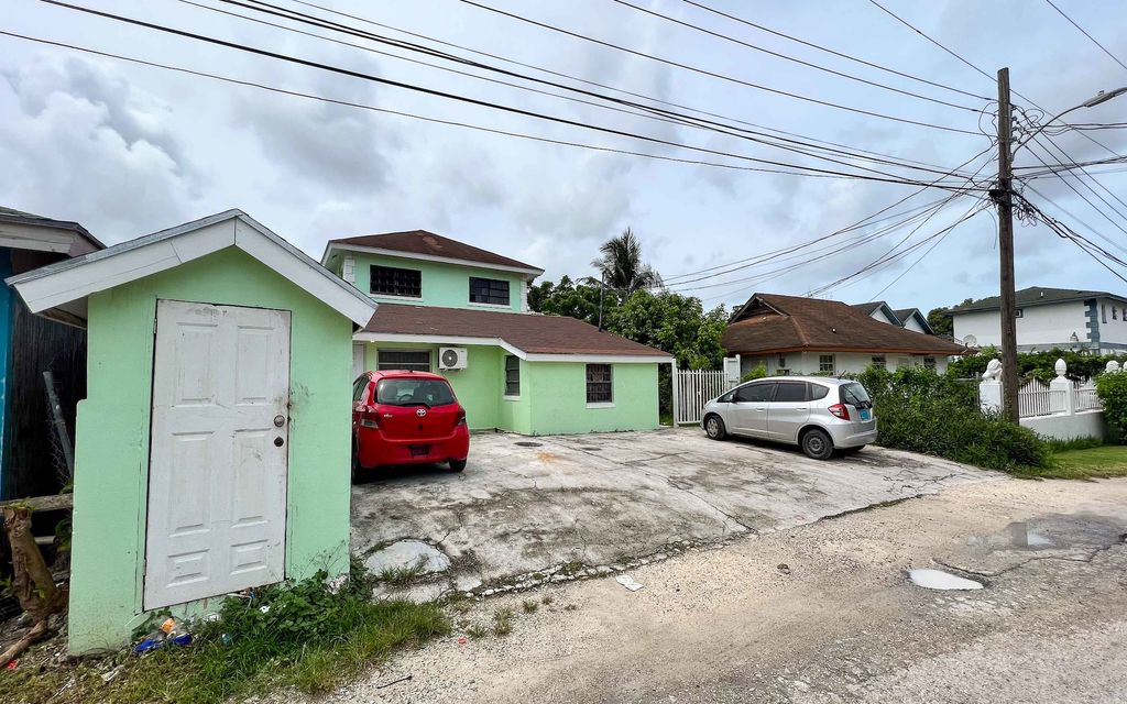 Property photo 1 of 8