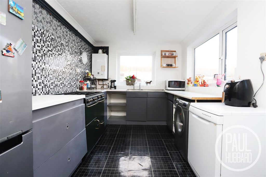 Property photo 3 of 13 Img_0303.Jpg