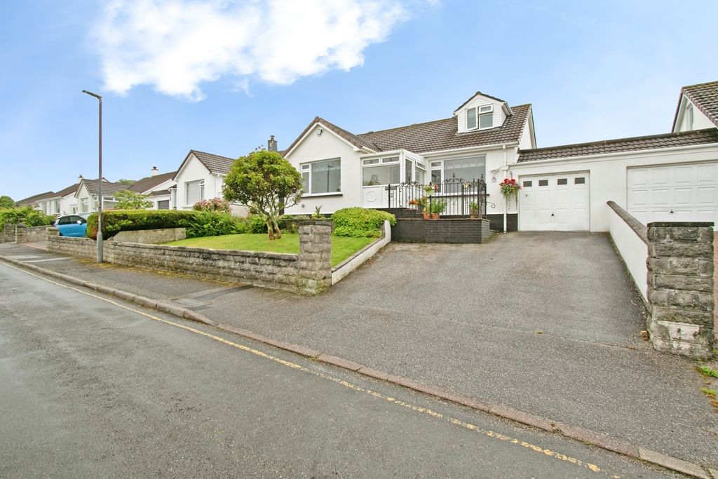 Property photo 1 of 11 Pbox-Img.Jpg