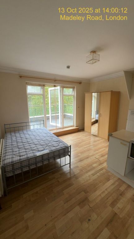 Property photo 1 of 5