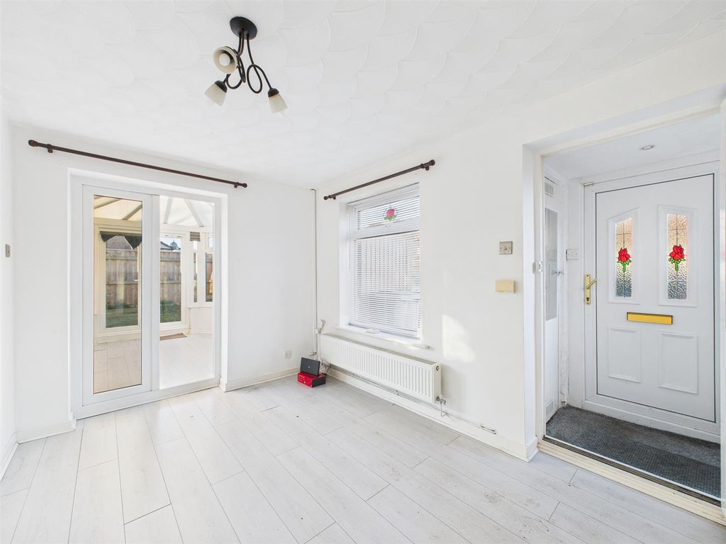 Property photo 3 of 20 Cam03844G0-Pr0370-Still002.Jpg