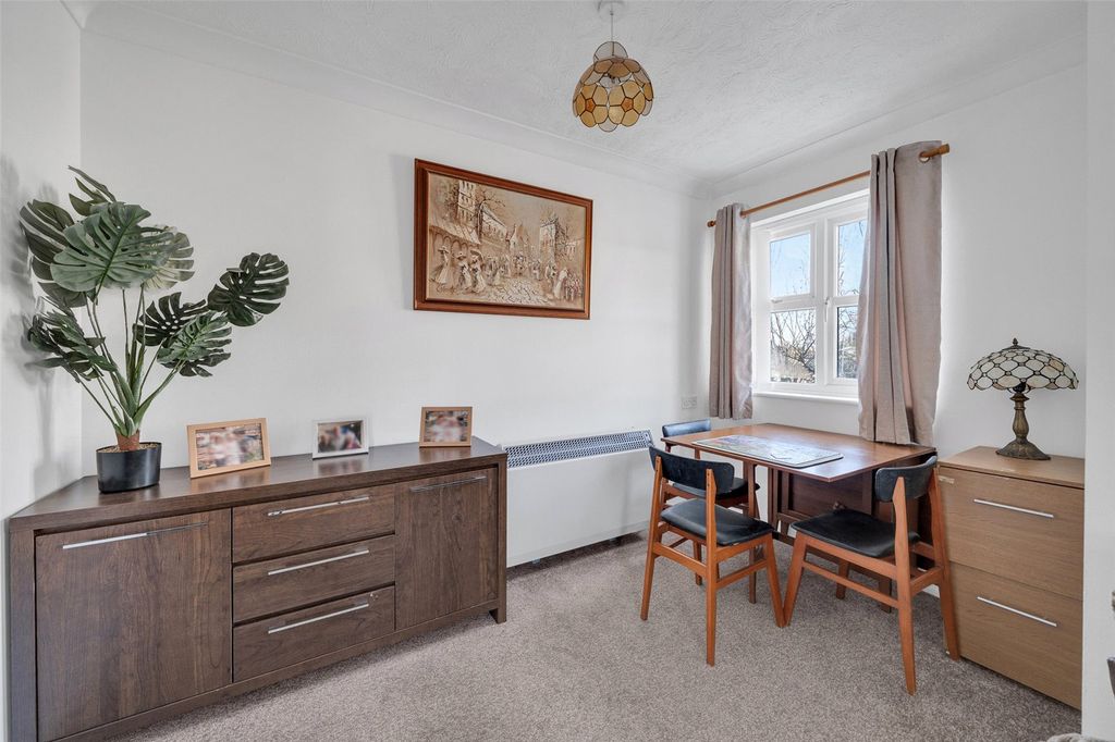 Property photo 3 of 17 Dining Room