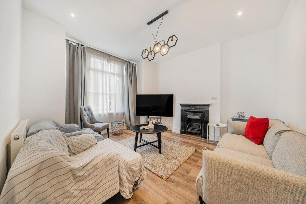Property photo 1 of 16 Picture No. 06