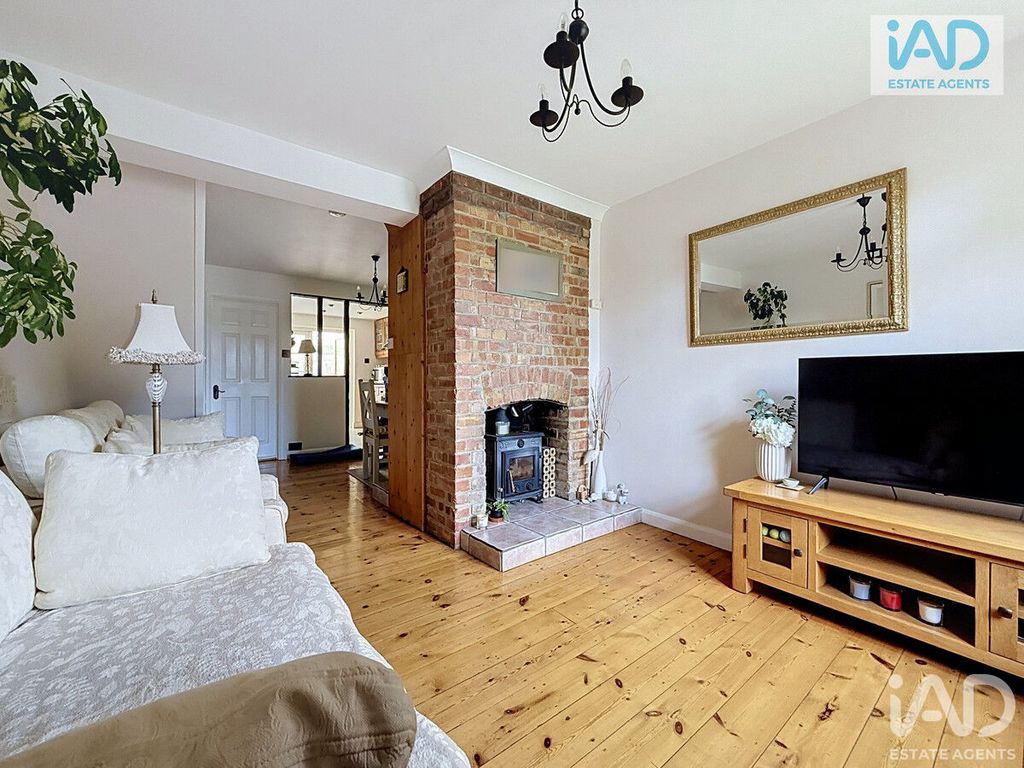 Property photo 2 of 19