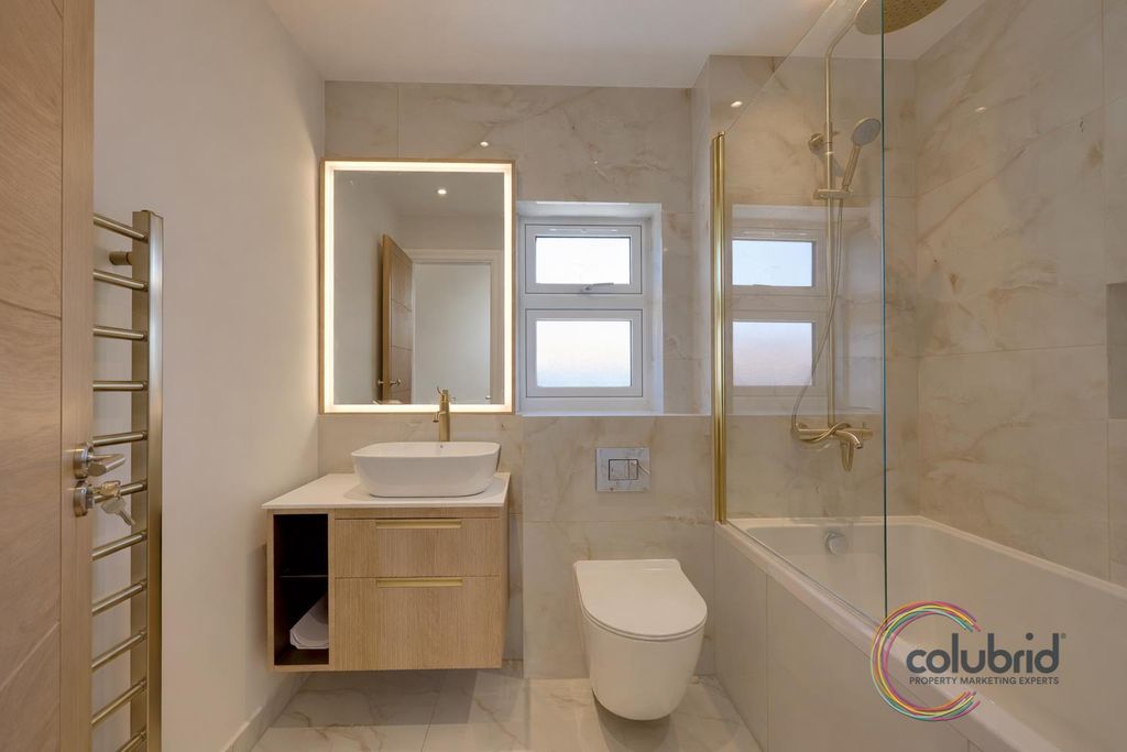 Additional image 17 of 6 bed semi-detached house for saleCrawford Avenue, Grays RM16