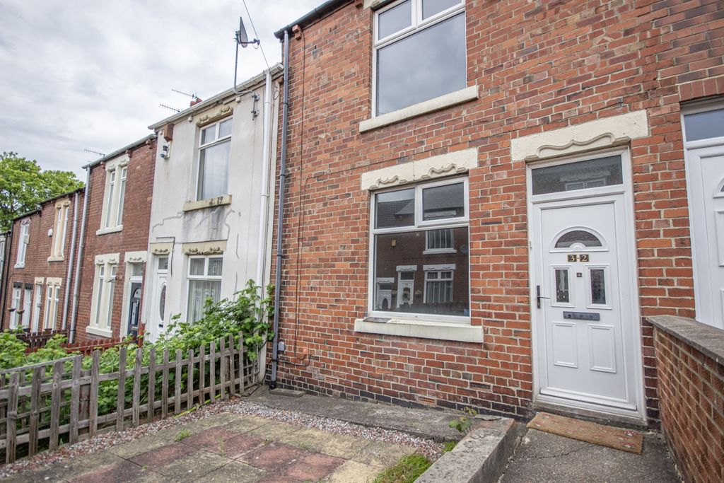 Property photo 1 of 15 1