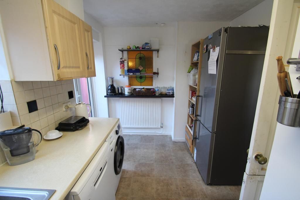 Property photo 3 of 13 Kitchen